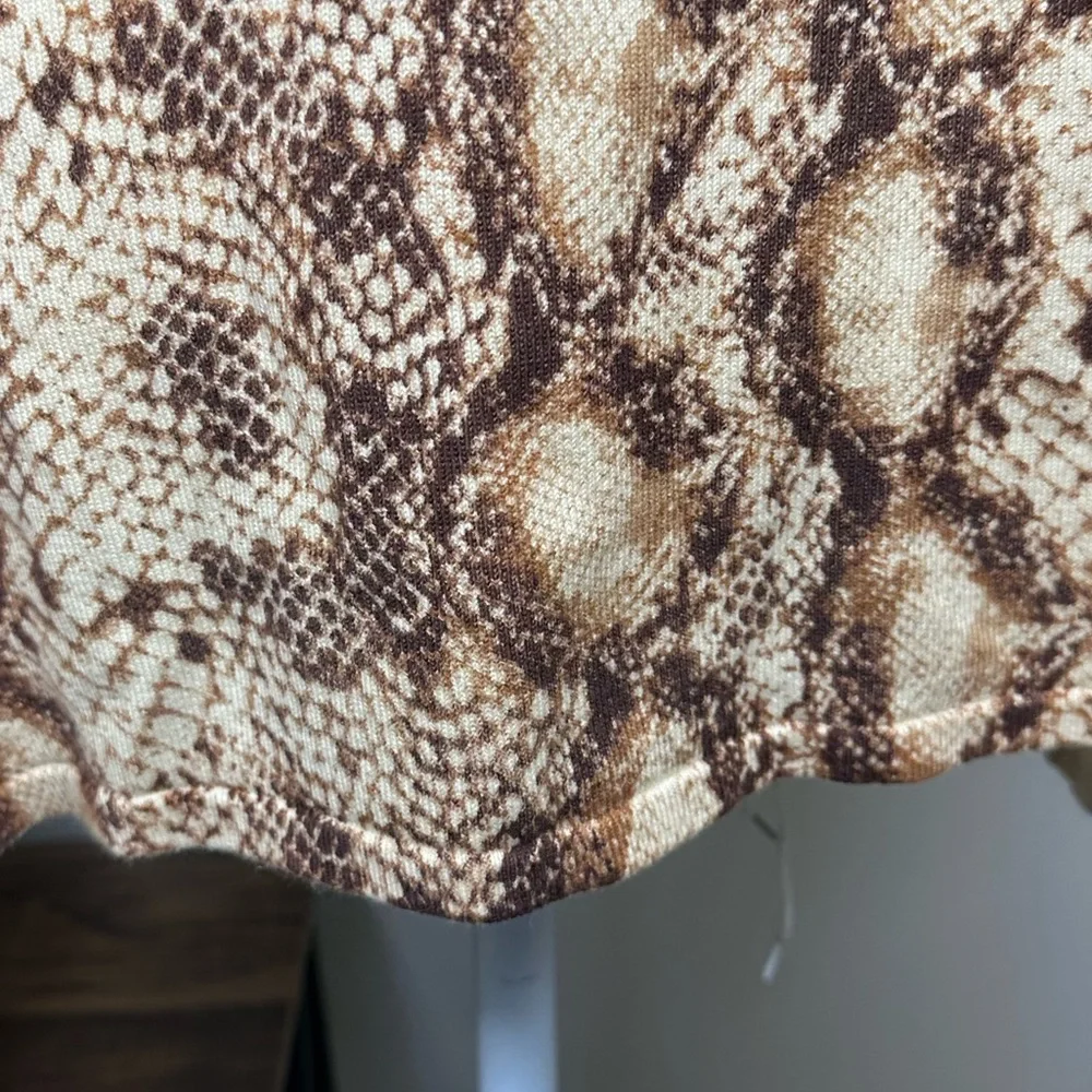 Women's Snake Print Top - Picture 8 of 14